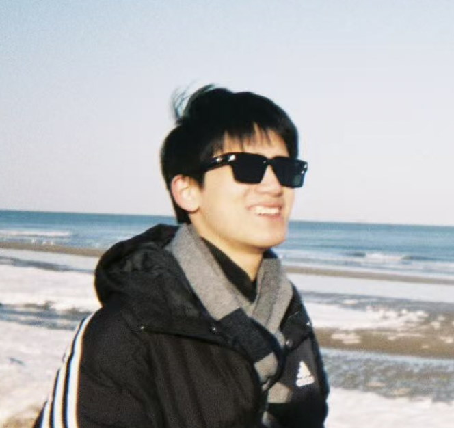 Portrait of Weixuan Ding